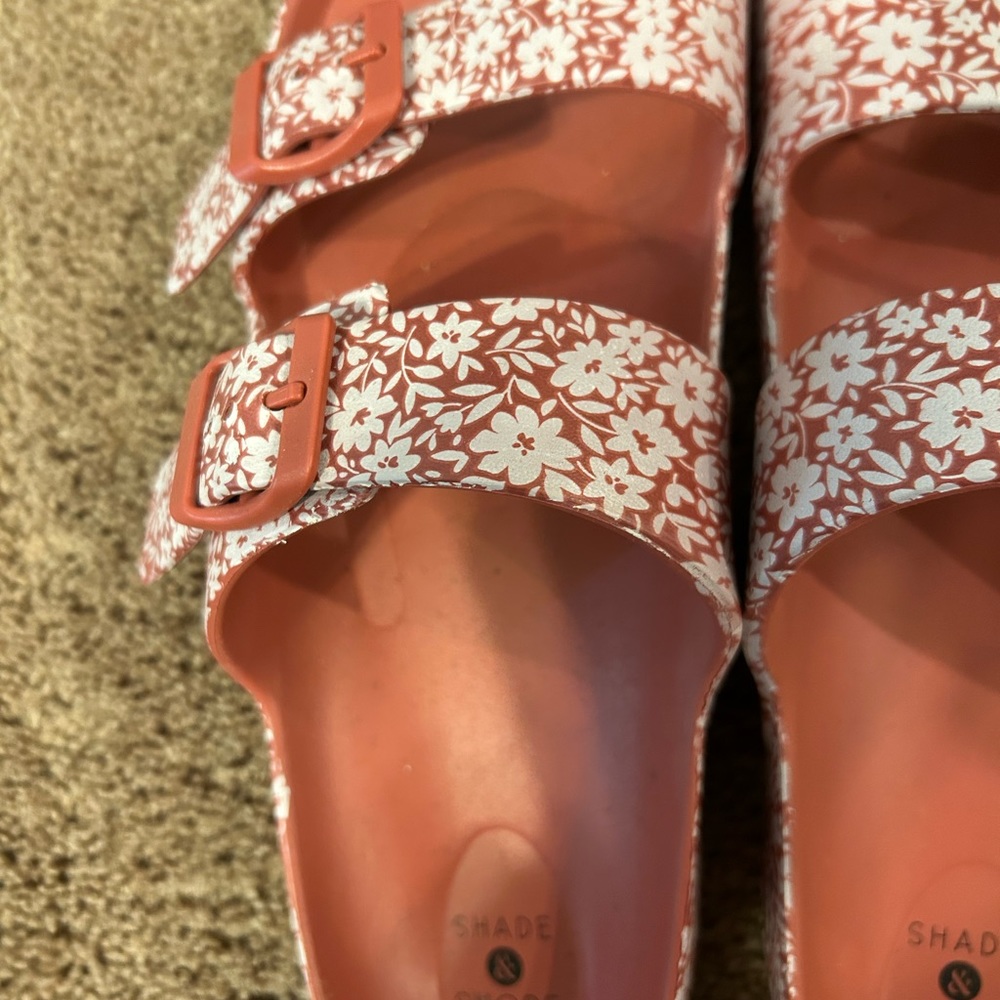 Pink sandals - Picture 3 of 3